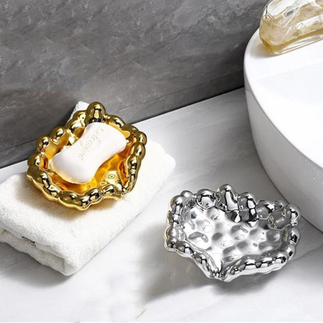 Designerska mydelniczka w kształcie chmury