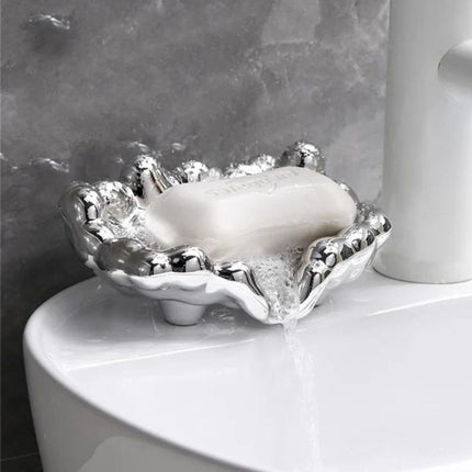 Designerska mydelniczka w kształcie chmury