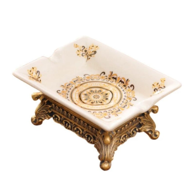 Złota mydelniczka ceramiczna w stylu retro