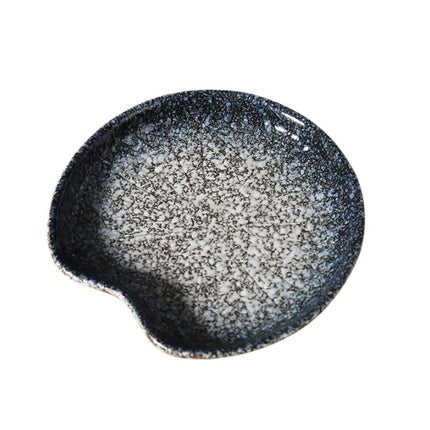 Ceramiczna mydelniczka w kształcie liścia lilii